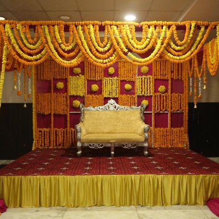 Hotel Loto - Sector 66 Noida Luaran gambar