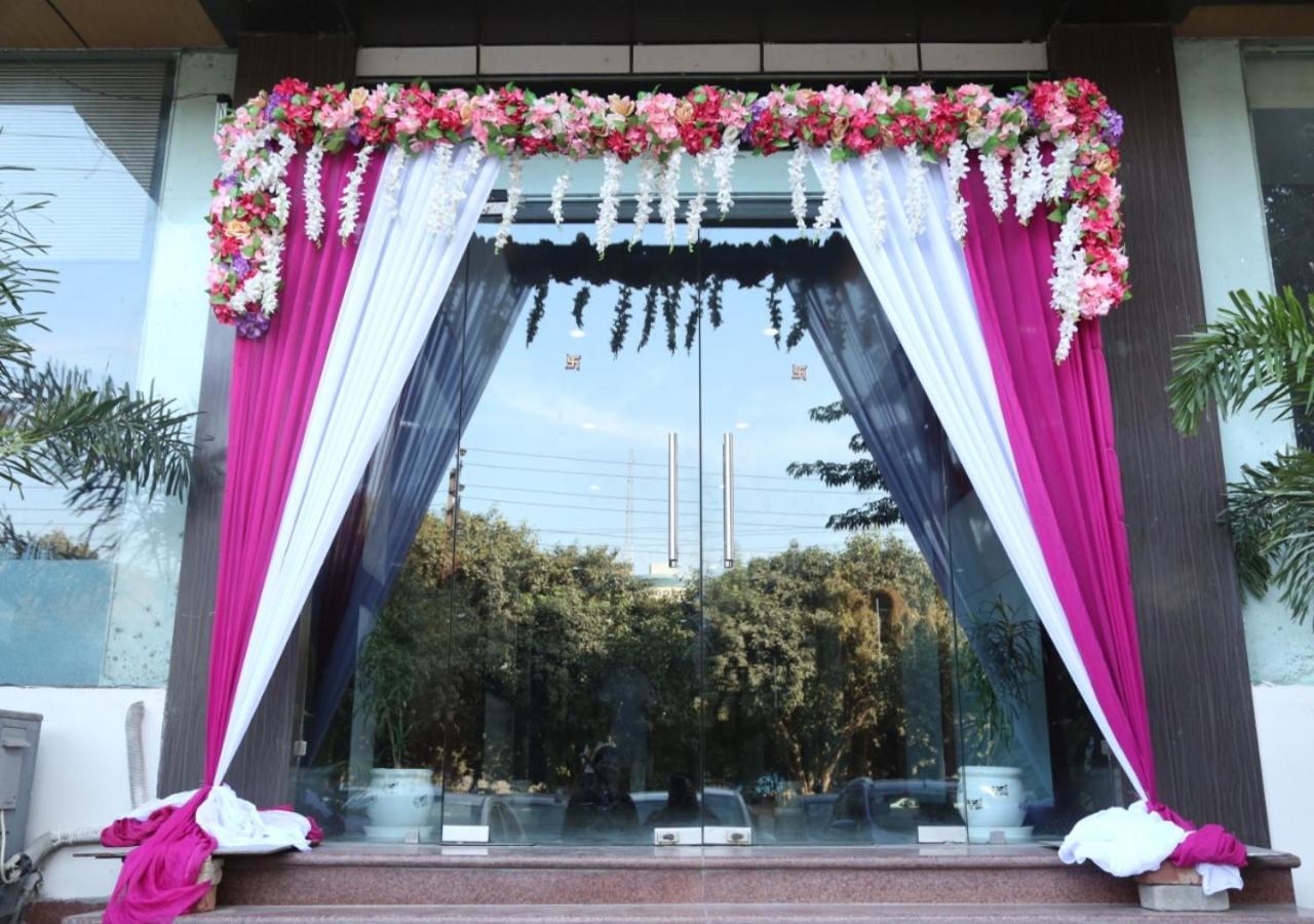 Hotel Loto - Sector 66 Noida Luaran gambar