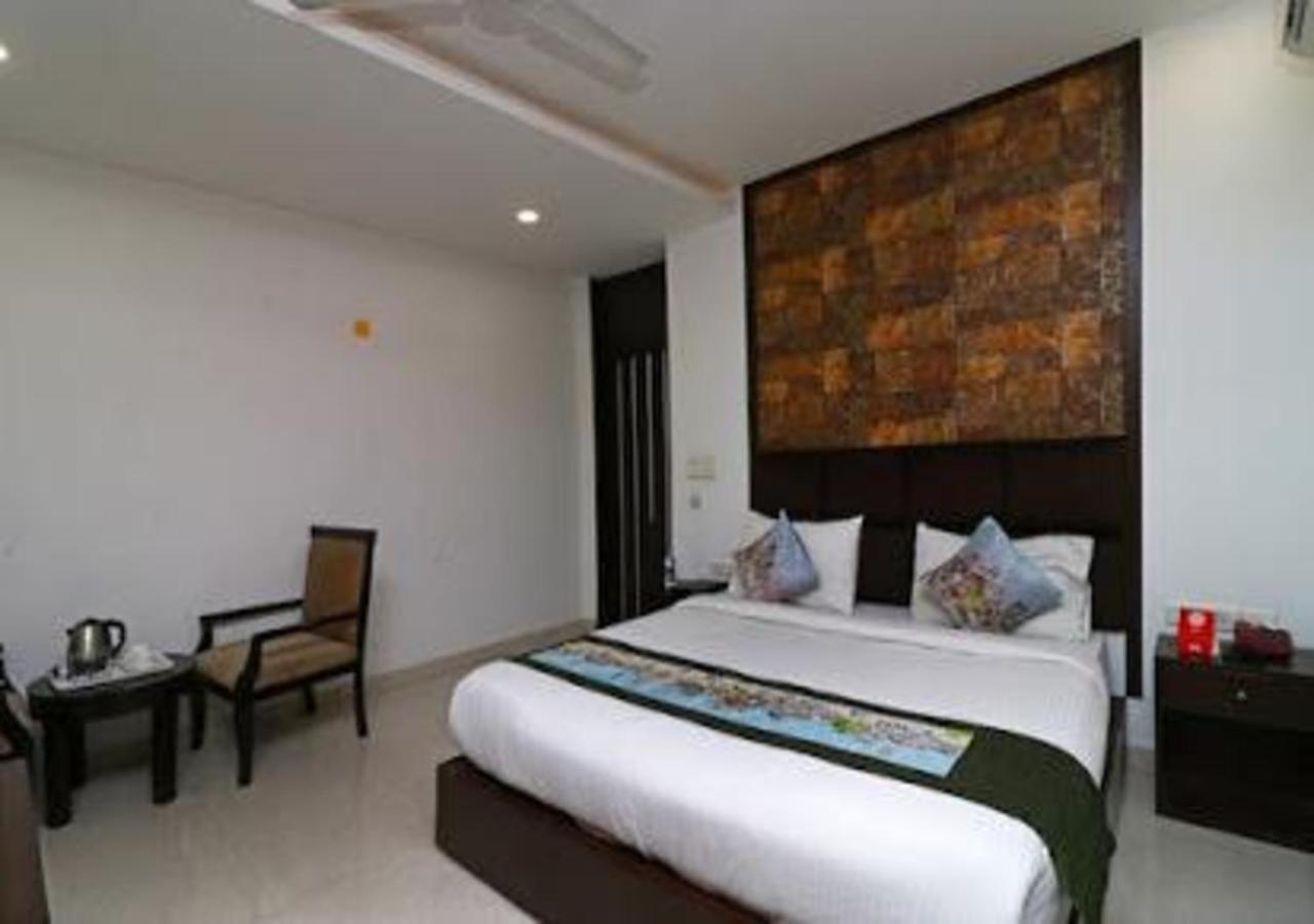 Hotel Loto - Sector 66 Noida Luaran gambar